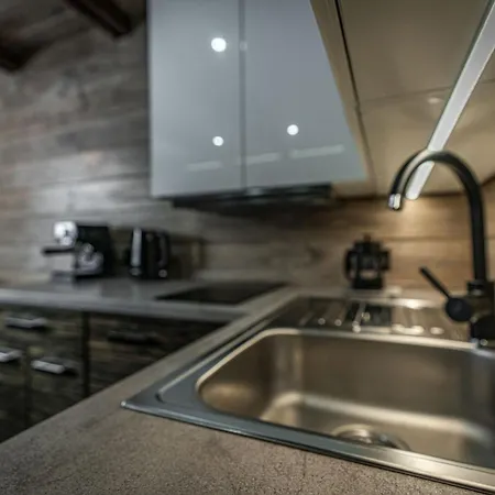 Na Stromym Wzgorzu Z Prywatna Sauna I Balia Z Widokiem Na Gory 800 M Npm Szczyrk