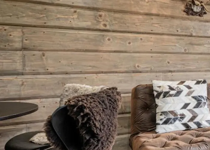 Apartment Na Stromym Wzgorzu Z Prywatna Sauna I Balia Z Widokiem Na Gory 800 M Npm Szczyrk