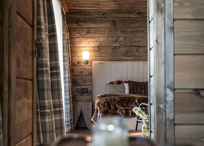 Apartment Na Stromym Wzgorzu Z Prywatna Sauna I Balia Z Widokiem Na Gory 800 M Npm Szczyrk