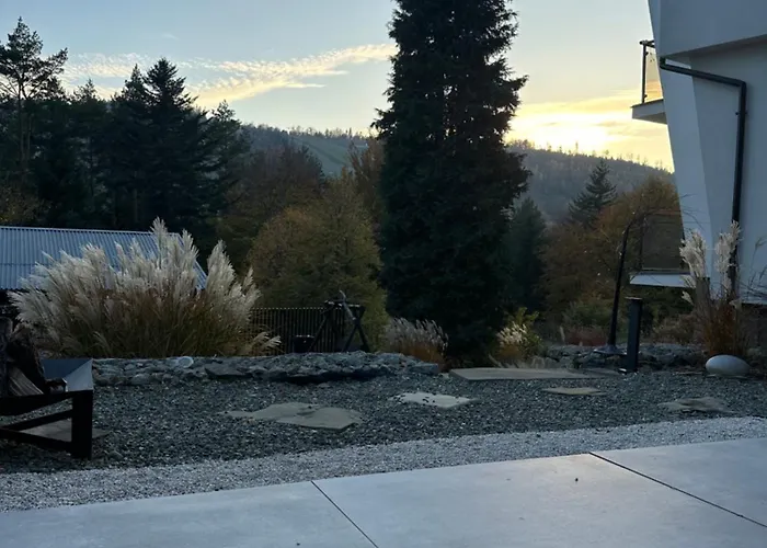 Na Stromym Wzgorzu Z Prywatna Sauna I Balia Z Widokiem Na Gory 800 M Npm Apartment Szczyrk